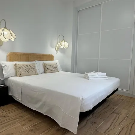 Апартаменты Deanes Califa